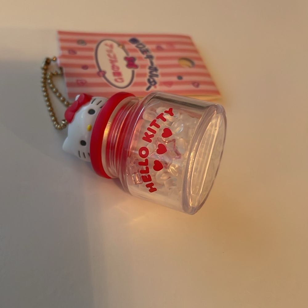 Hello Kitty Keychain - Picture 3 of 6